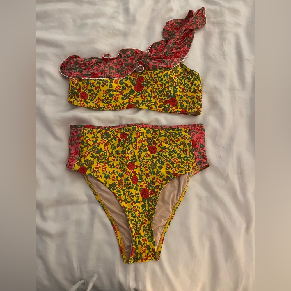 Roller Rabbit high waist bottoms and one shoulder top bikini set sz L